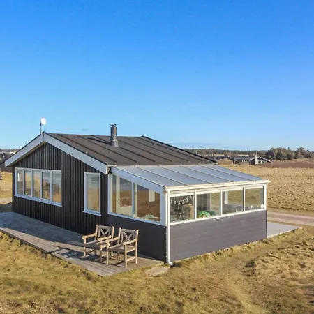 Freydis - 92m From The Sea By Interhome Feriehus